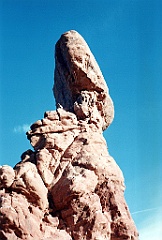 1997 - USA 083 (Arches, UT - Balanced Rock)